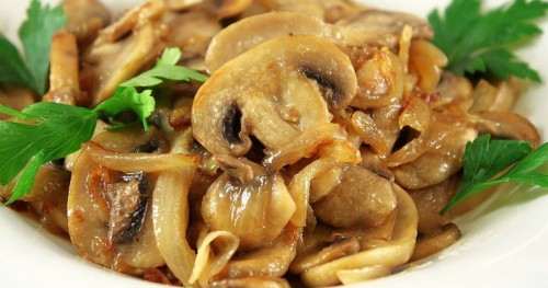 Грибы с луком Грибы с луком
